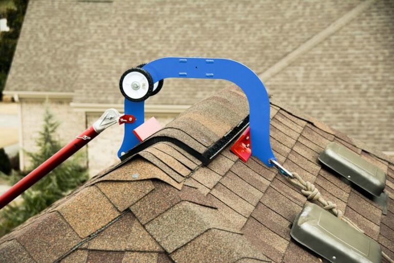 hipplock-roof-safety-equipment-steep-roof-assistance-devices