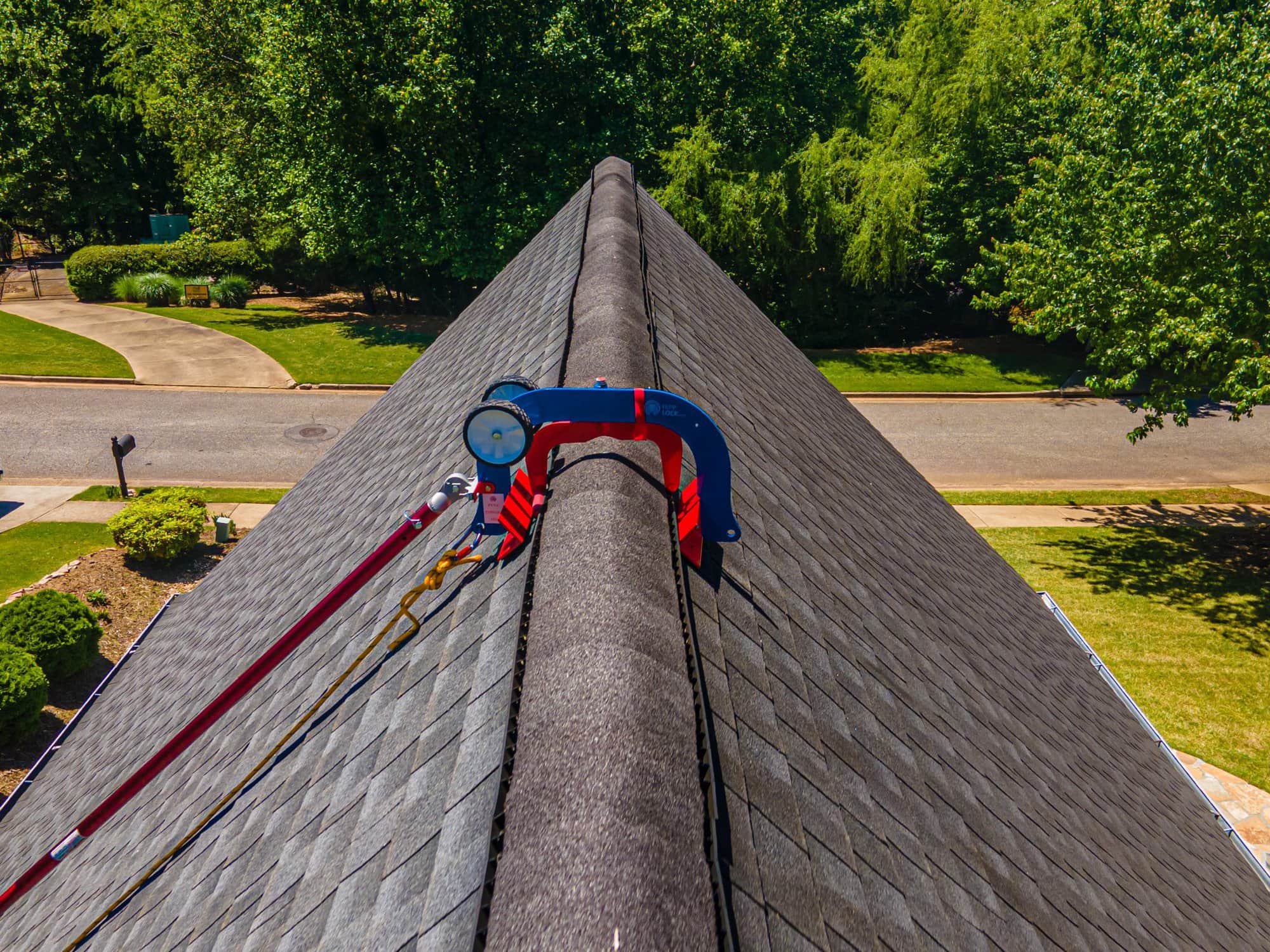 About Steep Roofs and How to Safely Work on Them